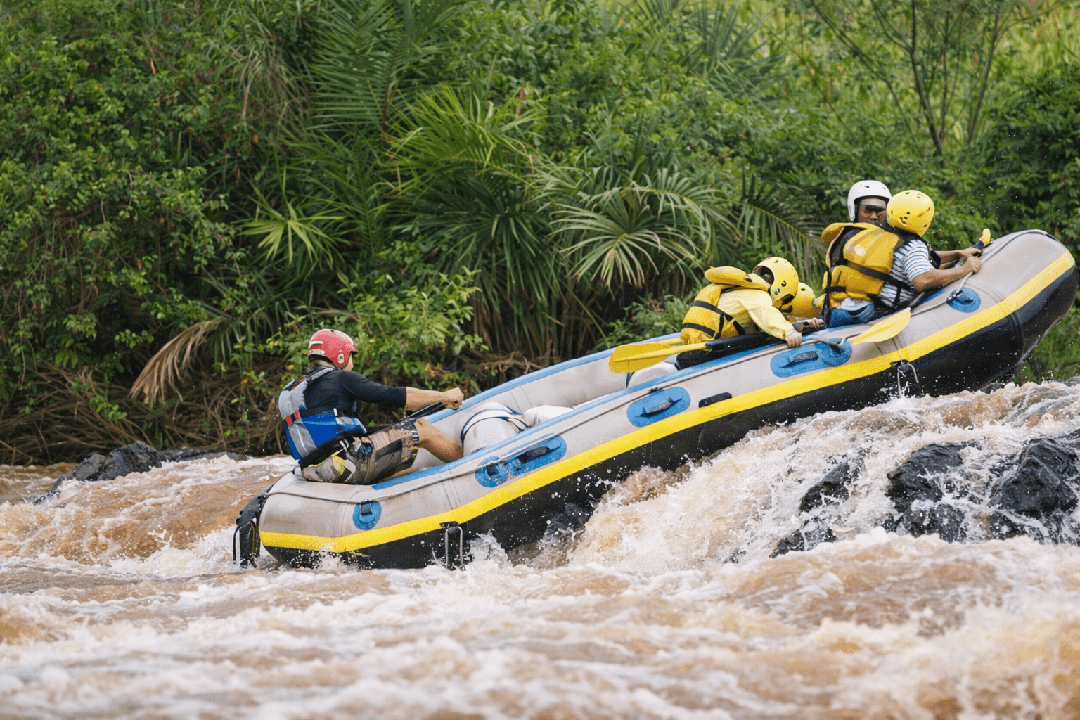 WHITE WATER RAFTING