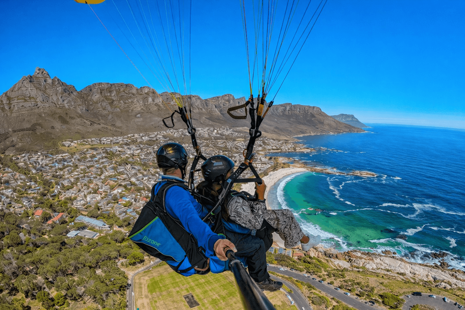 PARAGLIDING